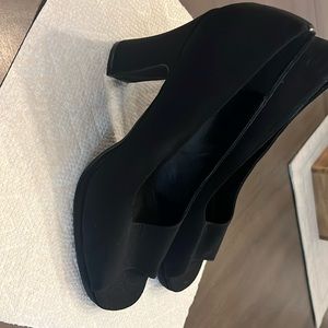 Womens Black Platform Heels (8)